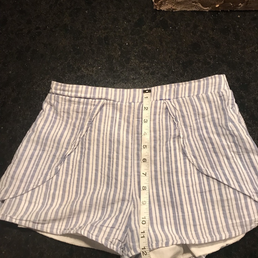 Flirty skort